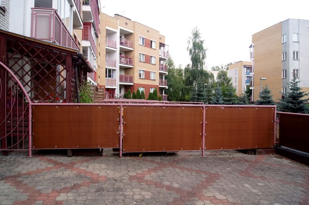 Balkónová zástena - umelý ratan, 0,8x7m - světlo šedá