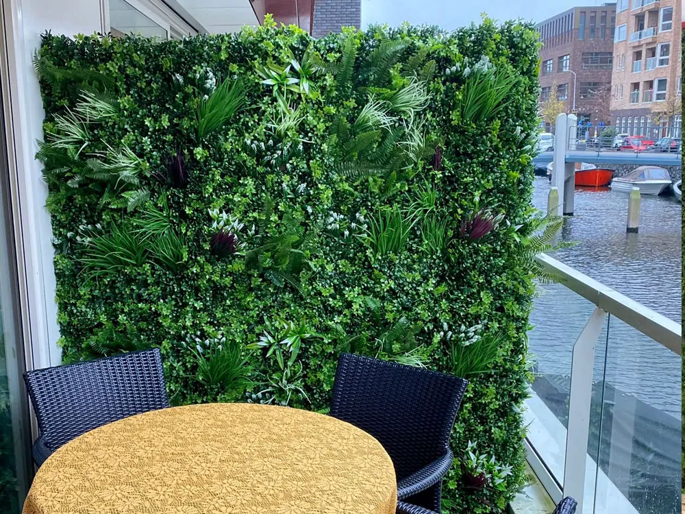 WALL GREEN color grass, dielec 100 x 100 cm