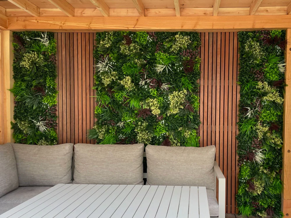 MINI WALL GREEN red jungle, dielec 50 x 50 cm