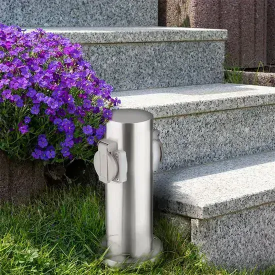 Záhradný stĺpik - 2 zásuvky, valec, strieborný